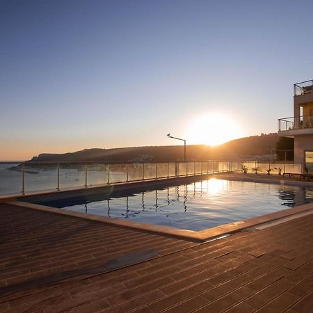 Lovely Sea View Apartment Sesimbra Luaran gambar